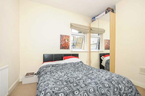 1 bedroom flat to rent, Alexandra Road, London SW19