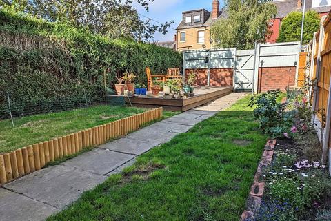 4 bedroom terraced house for sale, Cross Green Lane, Leeds LS15