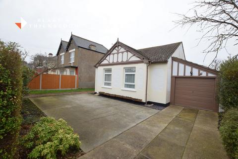 3 bedroom detached bungalow for sale, Walton Road, Clacton-on-Sea