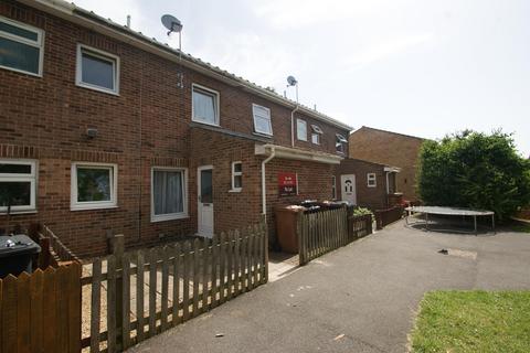 3 bedroom terraced house to rent, Galahad Close, King Arthurs Way, Andover, SP10