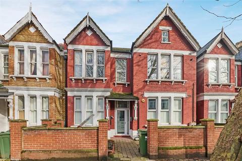 2 bedroom flat for sale, Cavendish Road, London SW12