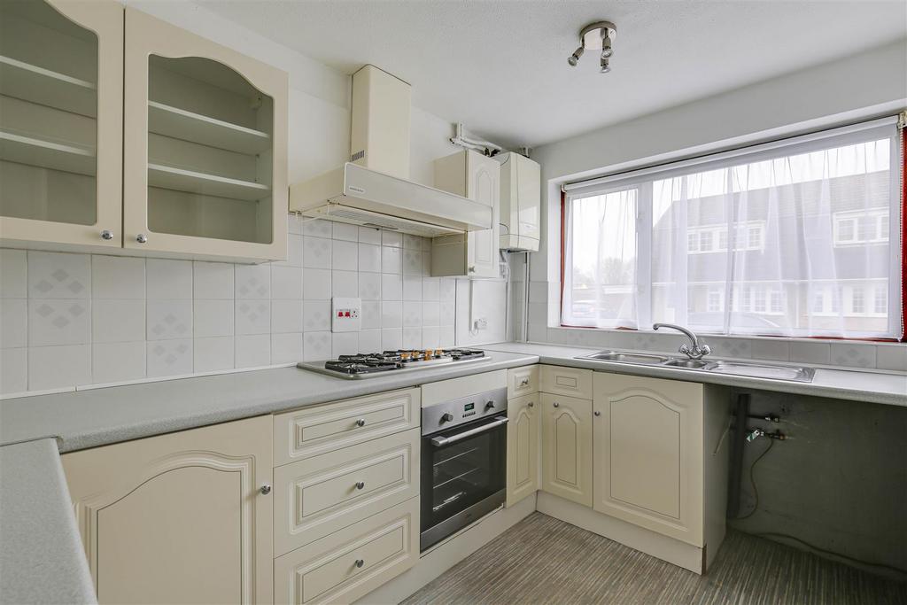 9 Kitchen.jpg