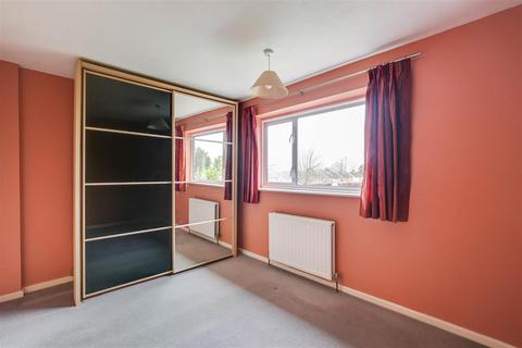 9 Greenfield, Edenbridge, TN8 5BY