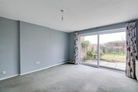 9 Greenfield, Edenbridge, TN8 5BY