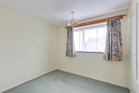 9 Greenfield, Edenbridge, TN8 5BY