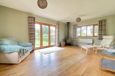 Hazeldene Brook Lane, Woodgreen, Fordingbridge, SP6 2AZ