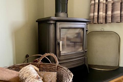 Hazeldene Brook Lane, Woodgreen, Fordingbridge, SP6 2AZ