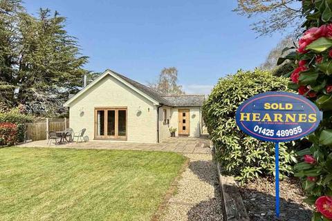 Hazeldene Brook Lane, Woodgreen, Fordingbridge, SP6 2AZ