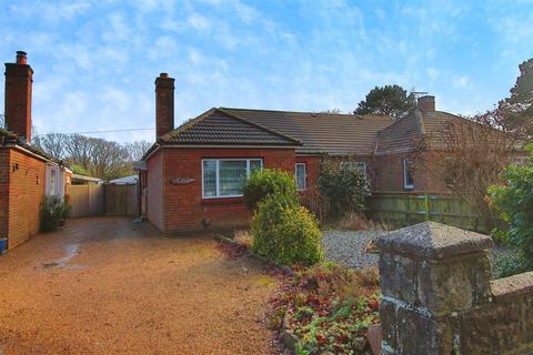 2 bedroom semi-detached bungalow for sale, Fleet End Road, Warsash, Southampton