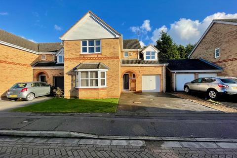 4 bedroom house for sale, Eames Gardens, Peterborough