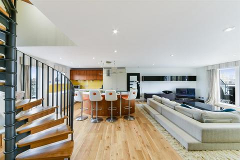 3 bedroom duplex to rent, Dunbar Wharf, 108-124 Narrow Street, London