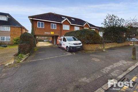 2 bedroom maisonette for sale, Feltham Road, Ashford, Surrey, TW15