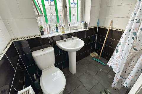 52 Brantingham Road, Whalley Range, Manchester, M16 8PP