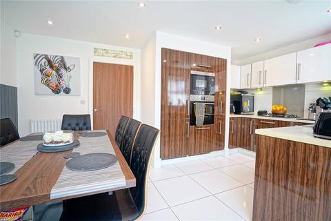 4 bedroom semi-detached house for sale, Clarke Avenue, Dinnington, Sheffield, South Yorkshire, S25