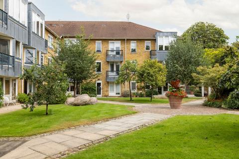 1 bedroom retirement property for sale, Flat 16 Elizabeth Court, 47 Milmans Street, London, SW10 0DA