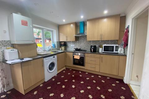 3 bedroom terraced house for sale, Penbury Road, Southall UB2