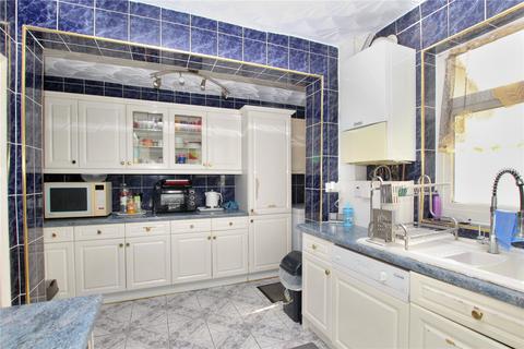 3 bedroom terraced house for sale, Tuam Road, Plumstead Common, SE18