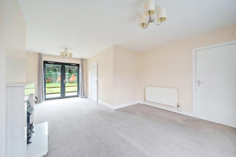 3 bedroom semi-detached house for sale, Hawthorn Road, Wednesbury, West Midlands, WS10