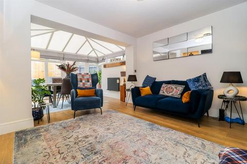 5 Springfield Mews, Lofthouse, Wakefield, WF3 3FB