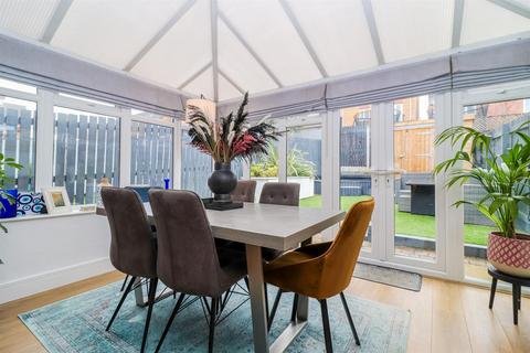 5 Springfield Mews, Lofthouse, Wakefield, WF3 3FB