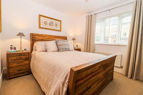 5 Springfield Mews, Lofthouse, Wakefield, WF3 3FB
