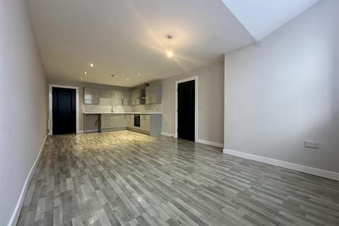 3 bedroom apartment to rent, Rice Lane, Liverpool