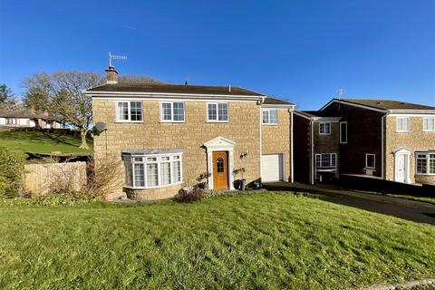 4 bedroom detached house for sale, Hilltop, Llanelli