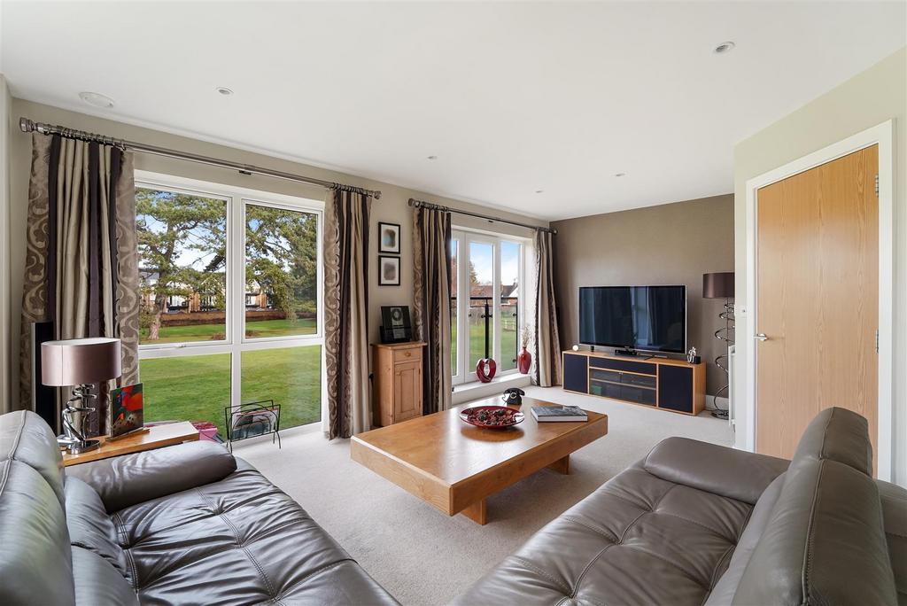 MULBERRY CLOSE (6).jpg