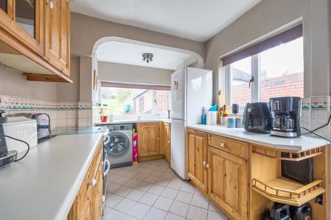 3 bedroom semi-detached house for sale, Barrs Road, Cradley Heath, West Midlands, B64