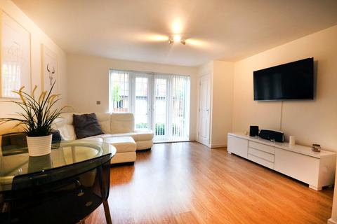 2 bedroom apartment for sale, Wells View Drive, Bromley