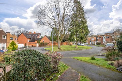 4 bedroom semi-detached house for sale, Warwick Hall Gardens, Bromsgrove, Worcestershire, B60