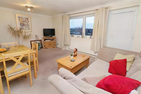 2 bedroom apartment for sale, Audley Close, Borehamwood