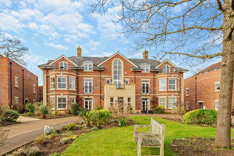 3 bedroom flat for sale, Breedons Hill, Pangbourne, Berkshire