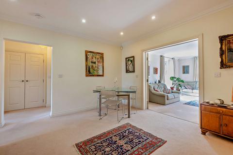 undefined, Breedons Hill, Pangbourne, Berkshire