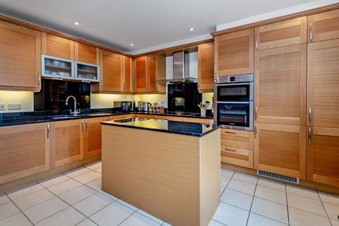 undefined, Breedons Hill, Pangbourne, Berkshire