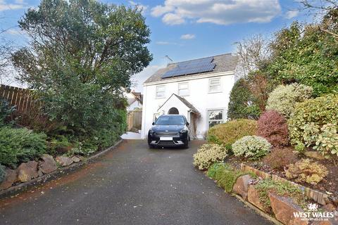 4 bedroom detached house for sale, East Williamston, Tenby