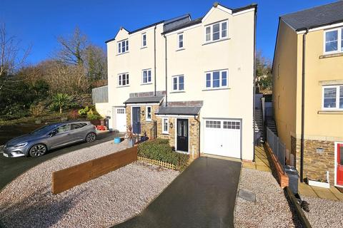 8 Buzzard Rise, St Anns Chapel, Gunnislake, PL18 9FL