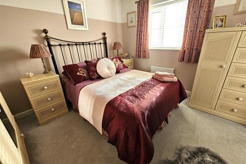 8 Buzzard Rise, St Anns Chapel, Gunnislake, PL18 9FL