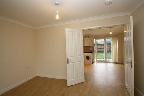 3 bedroom terraced house to rent, Andover SP10