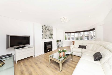 2 bedroom flat to rent, Portsmouth Road, London SW15