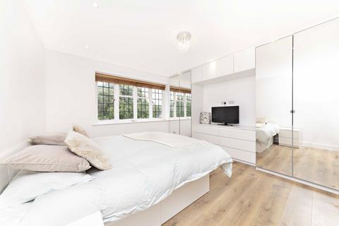 2 bedroom flat to rent, Portsmouth Road, London SW15