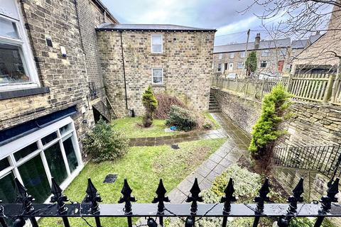 2 bedroom flat for sale, Moorside Avenue, Crosland Moor, Huddersfield,  HD4 5BU