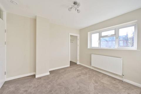 3 bedroom terraced house to rent, Gap Road, Wimbledon, London, SW19