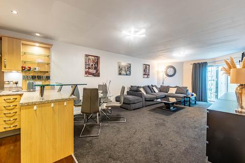 2 bedroom apartment for sale, Eboracum Way, York YO31