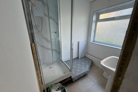 1 bedroom flat for sale, Heywood Court, Middleton, M24