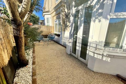 2 bedroom apartment for sale, Norwich Avenue, Bournemouth, Dorset, BH2