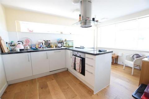 1 bedroom flat to rent, Camberley,  Surrey,  GU16