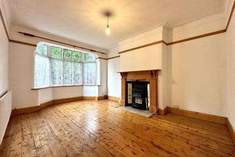 4 bedroom semi-detached house to rent, Marsland Road, Sale