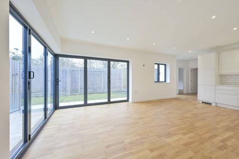 undefined, 1 Innes Close, London SW20
