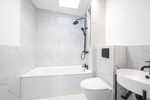 undefined, 1 Innes Close, London SW20